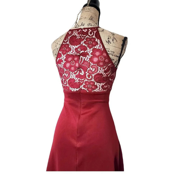 SWEET STORM Sleeveless Tiered High Low Satin Gown Prom Dress Size Small Burgundy - Picture 13 of 13